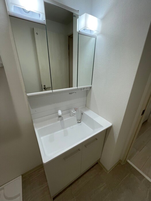 物件内観写真13　(洗面)