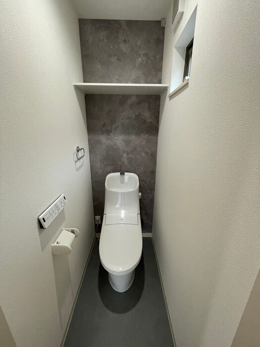 物件内観写真14　(トイレ)