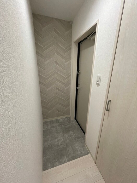 物件内観写真16　(玄関)