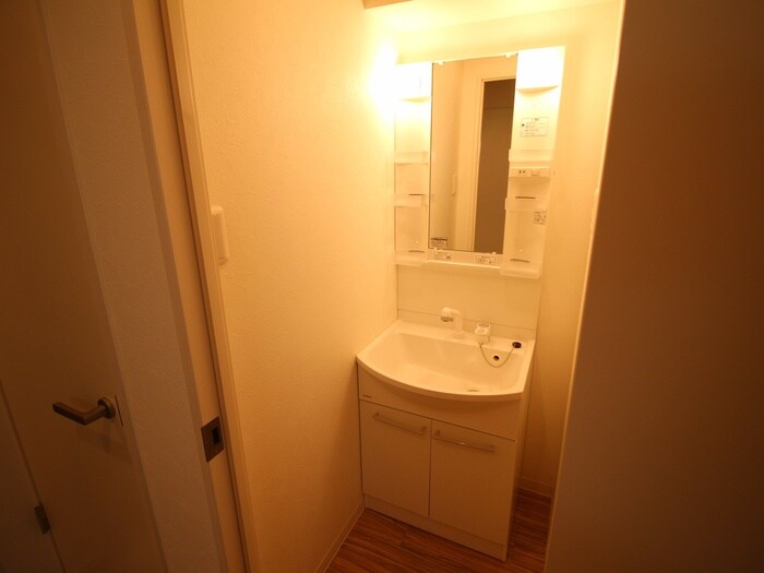 物件内観写真9　(洗面)