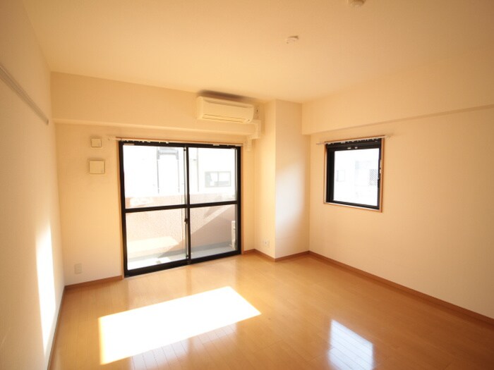 物件内観写真12　(居室)