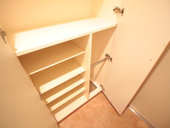 物件内観写真17　(靴箱)