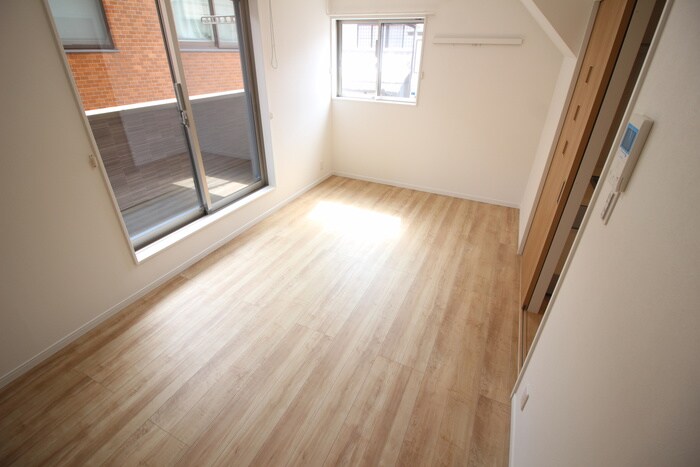 物件内観写真8　(居室)