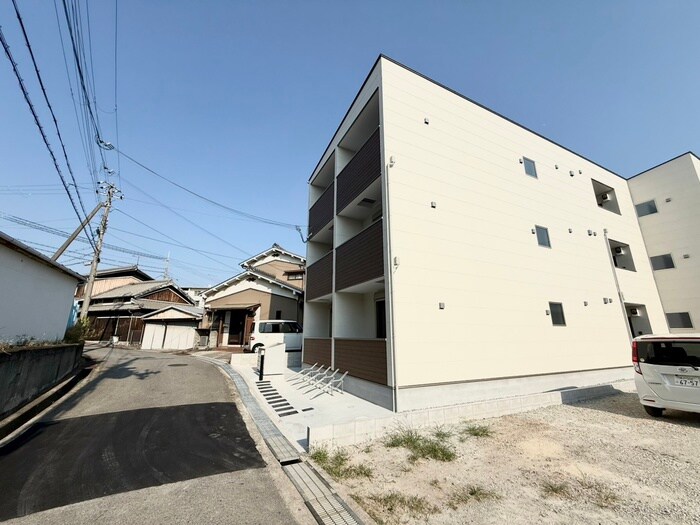 物件外観写真3　(外観写真)