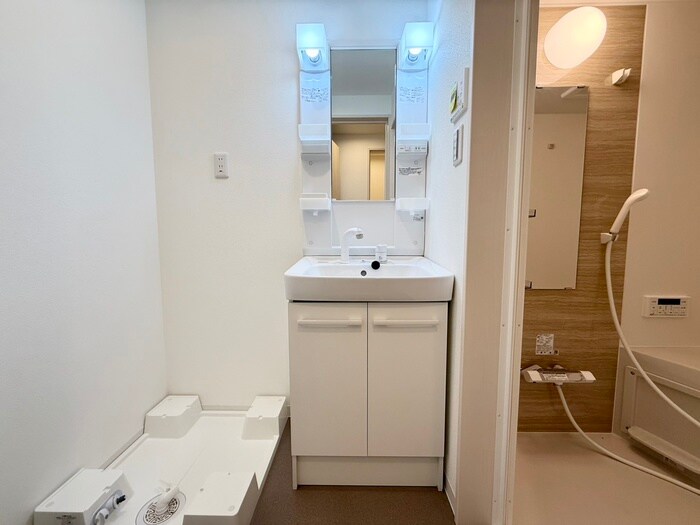 物件内観写真12　(洗面)