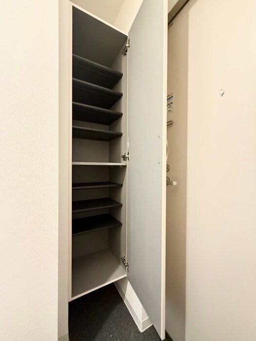 物件内観写真19　(靴箱)