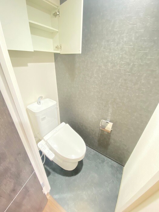 物件内観写真14　(トイレ)