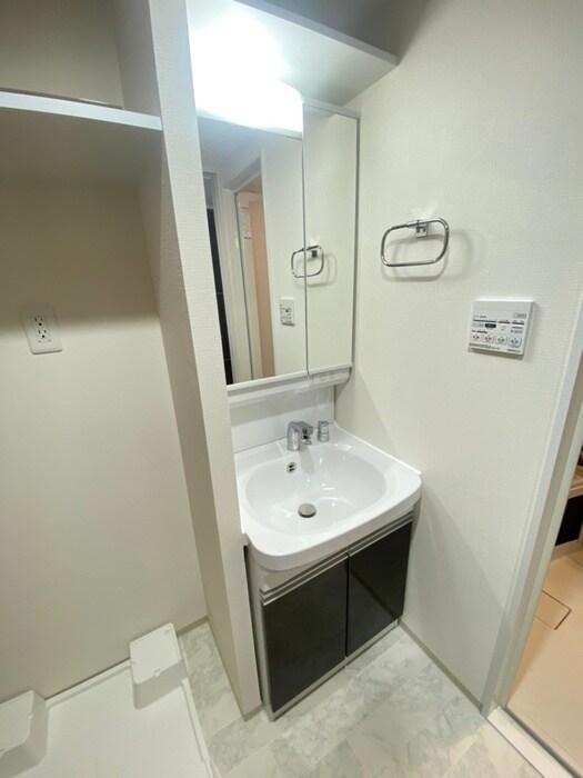 物件内観写真15　(洗面)