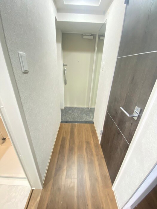 物件内観写真20　(廊下)