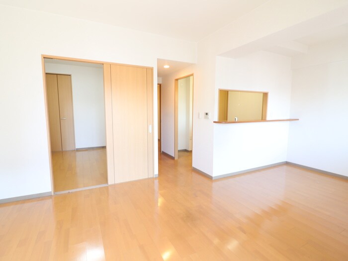 物件内観写真4　(居室)