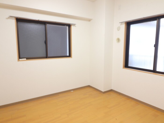 物件内観写真6　(居室)