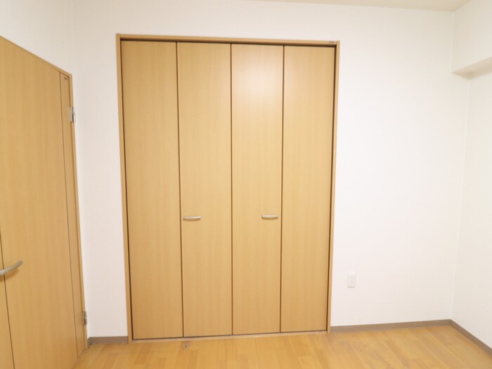 物件内観写真11　(収納)