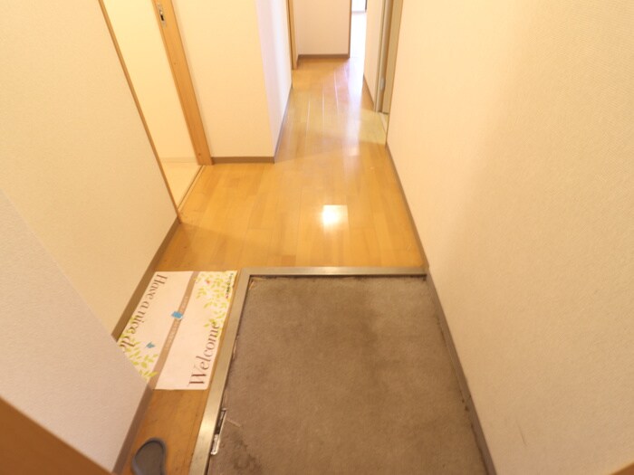 物件内観写真14　(廊下)