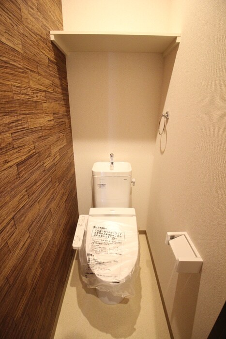 物件内観写真8　(トイレ)