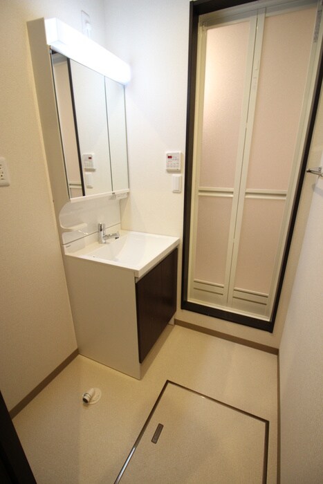 物件内観写真9　(洗濯機置場)