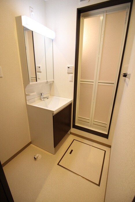 物件内観写真9　(洗濯機置場)