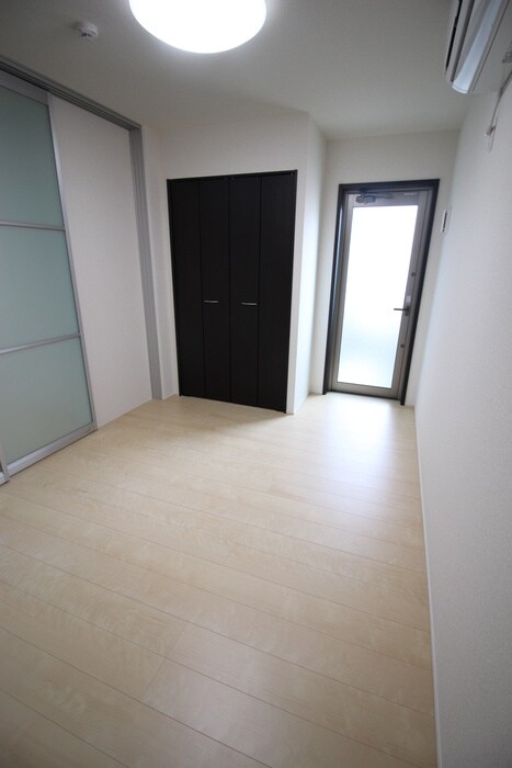 物件内観写真18　(居室)