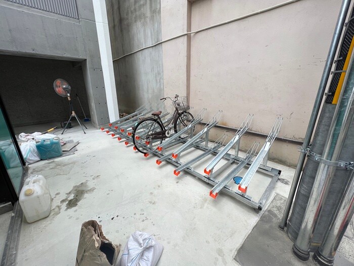 物件外観写真6　(駐輪場)