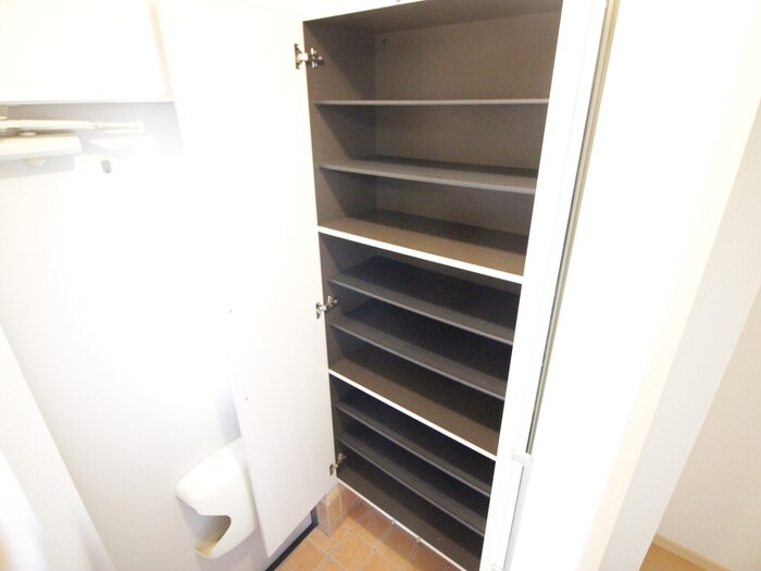 物件内観写真19　(靴箱)