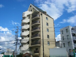 シャトレ－オカモト外観写真