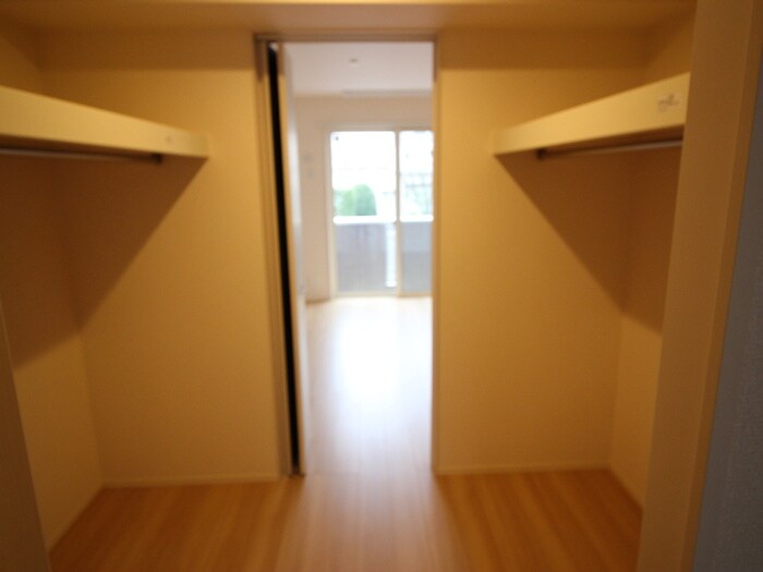 物件内観写真11　(収納)