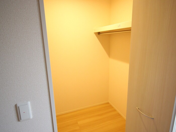 物件内観写真14　(収納)
