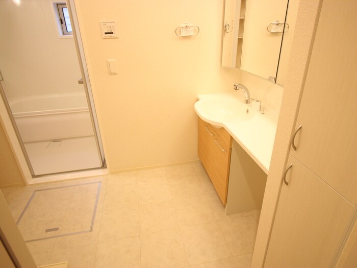 物件内観写真15　(洗面)