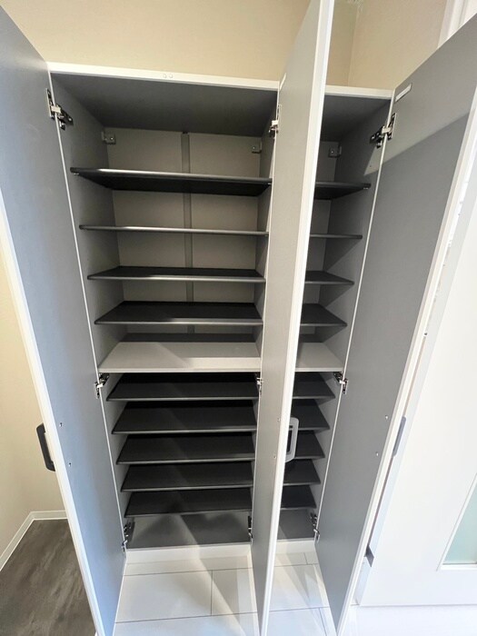 物件内観写真13　(靴箱)