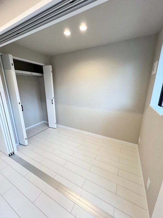 物件内観写真16　(居室)