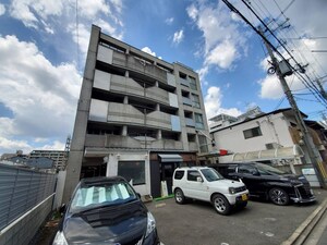 マ－スリヴィエ－ル外観写真