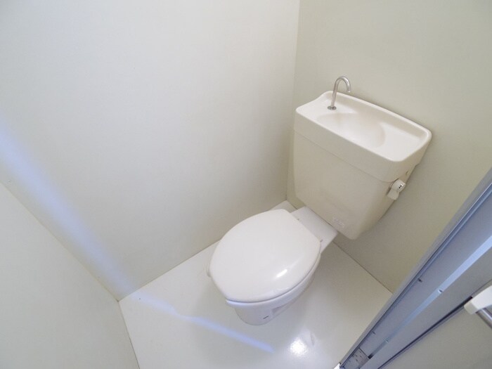 物件内観写真15　(トイレ)