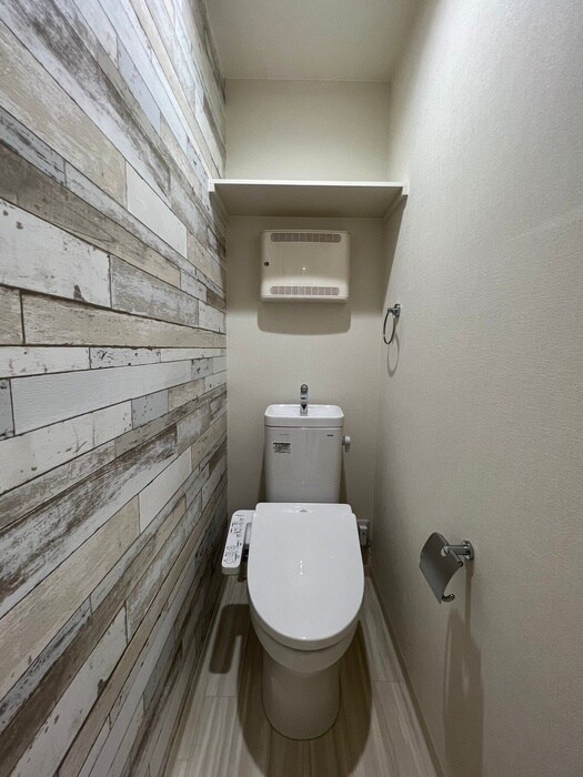 物件内観写真8　(トイレ)