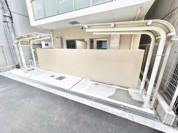 バイク置き場