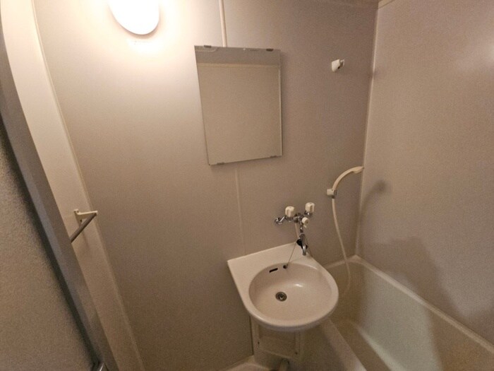 物件内観写真10　(洗面)