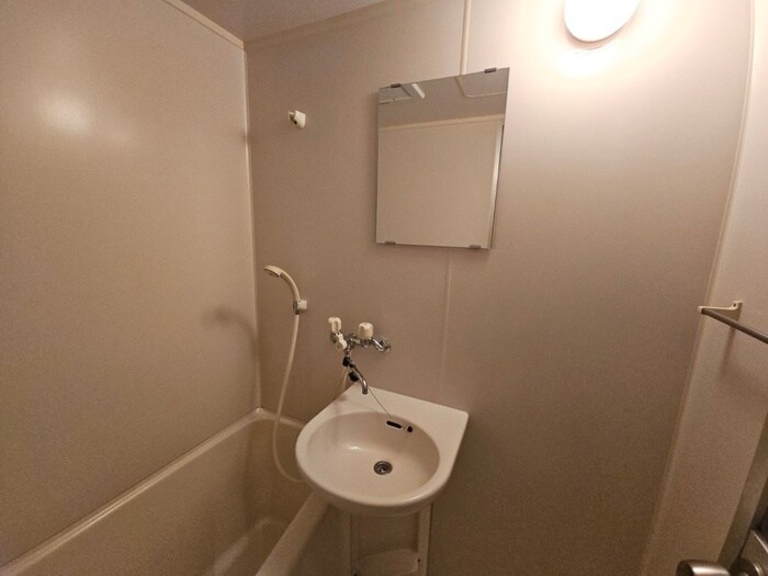 物件内観写真10　(洗面)