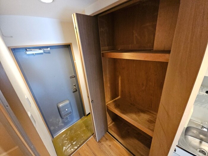 物件内観写真15　(収納)