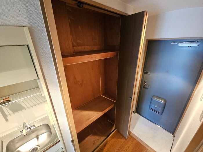 物件内観写真15　(収納)