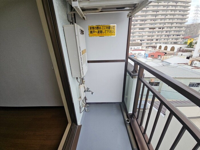 物件内観写真19　(洗濯機置場)