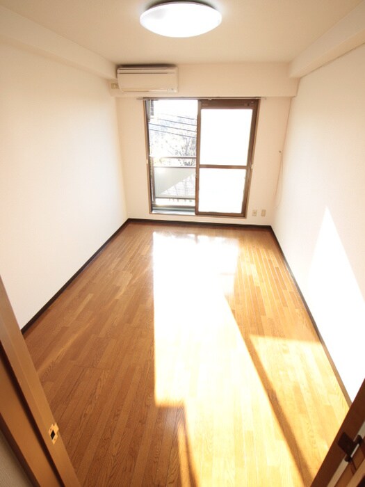 物件内観写真20　(居室)