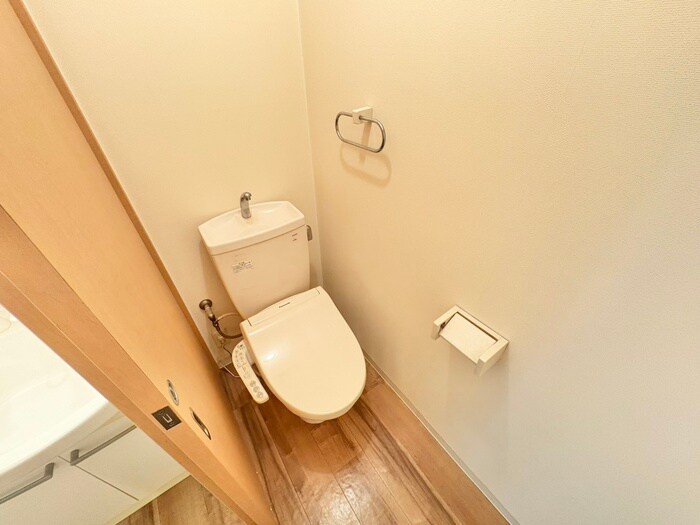 物件内観写真11　(トイレ)