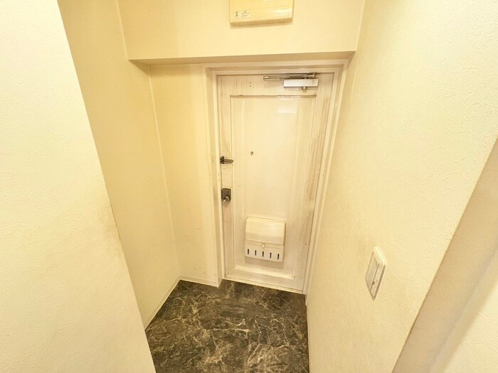 物件内観写真14　(玄関)
