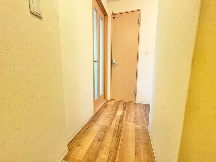 物件内観写真15　(廊下)