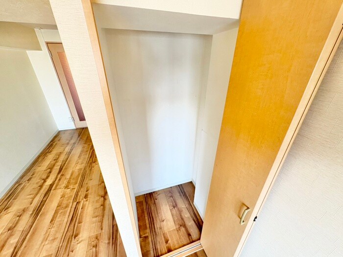 物件内観写真17　(収納)