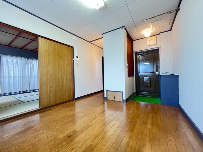 物件内観写真10　(居室)