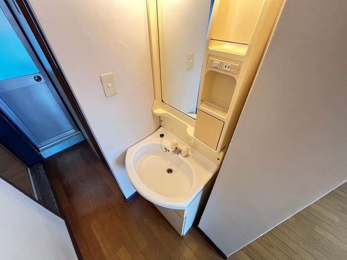 物件内観写真12　(洗面)