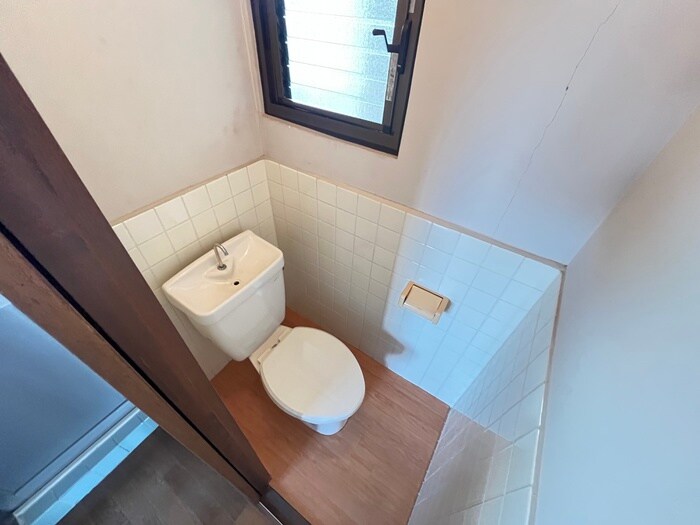 物件内観写真13　(トイレ)