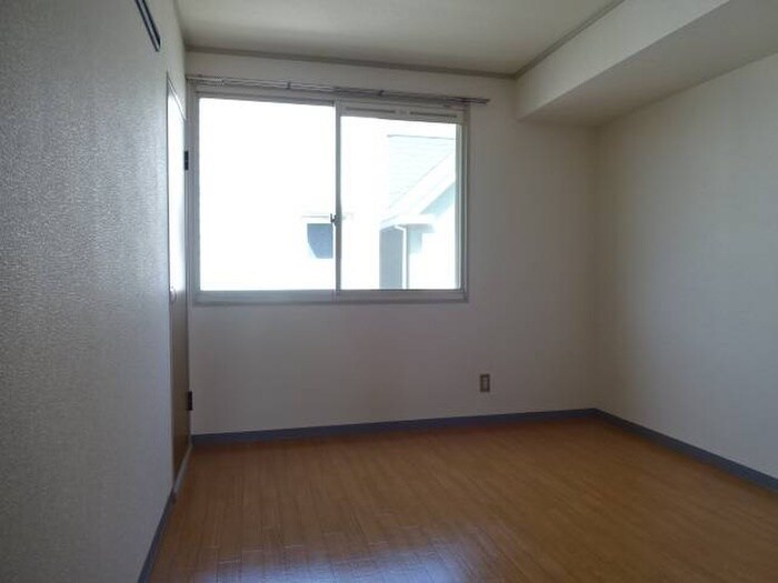 物件内観写真14　(居室)