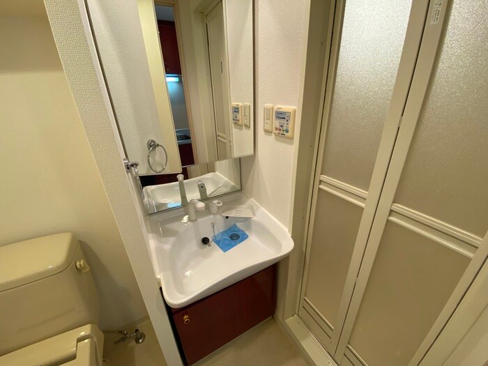 物件内観写真9　(洗面)