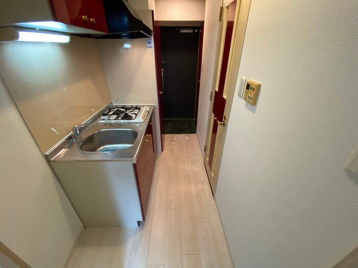 物件内観写真14　(廊下)