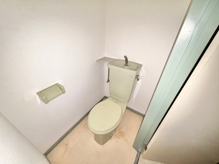 物件内観写真11　(トイレ)